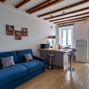 Ambrogio's Nest - Modern Close To Cadorna Station Milán